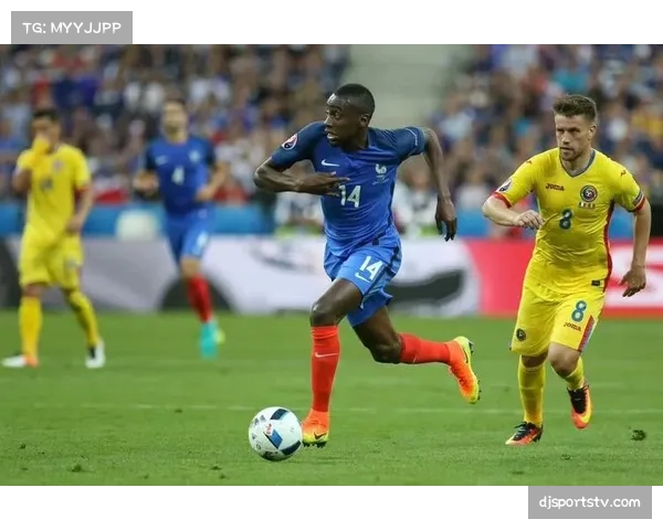 退役球星转型:前巴黎球星马图伊迪现身青训教练培训班